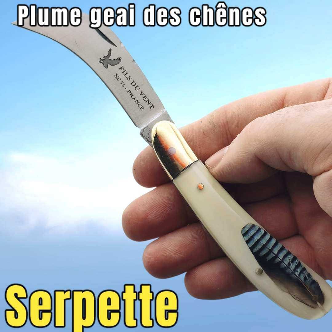 Couteau serpette plume geai...