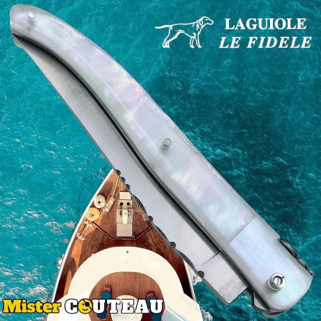 Couteau pliant Laguiole Le Fidèle mouche forgée nacre 22 cm